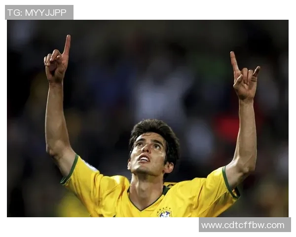 巴西足球明星全队签名足球珍品展现足球文化魅力